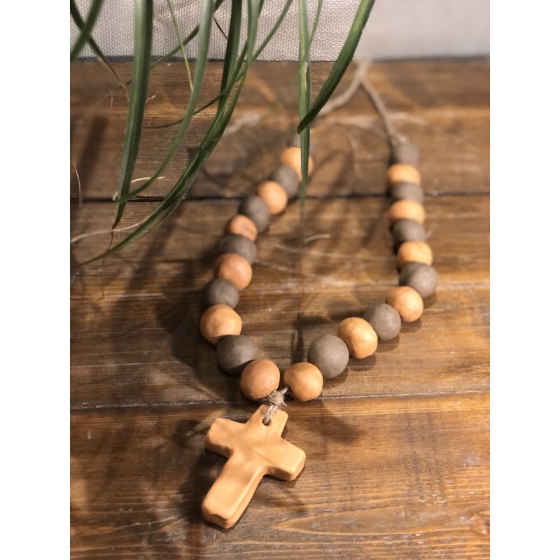 collier faïence brut croix ( terracotta/ brun )